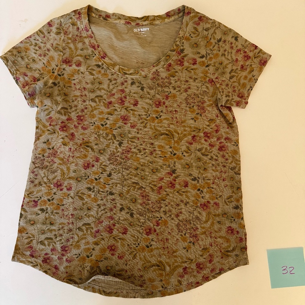 Old Navy Floral Shirt Small